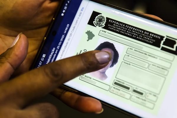 Associação alerta para riscos após alteração nas regras de trânsito