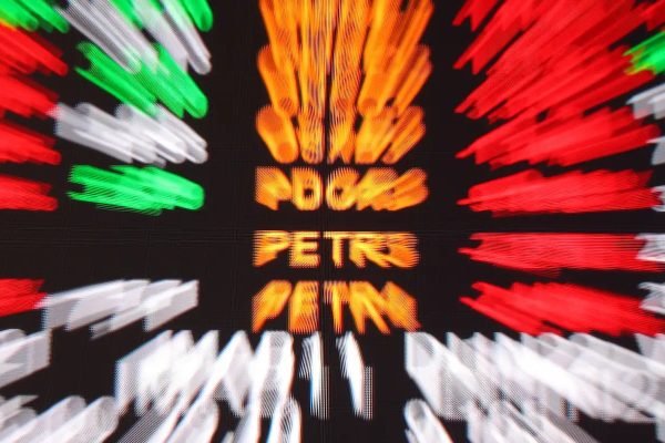 Bolsa renova recorde e supera os 184 mil pontos