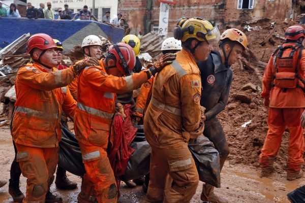 Chuvas em MG: autoridades contabilizam 28 mortes e 40 desaparecidos