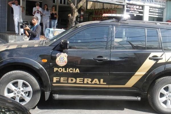 Cláudio Castro é alvo da segunda fase da Operação Sem Refino