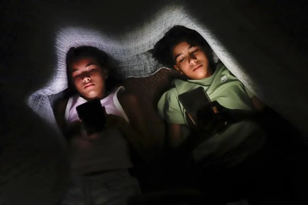 Consulta pública sugere regra variável para aferir idade na internet