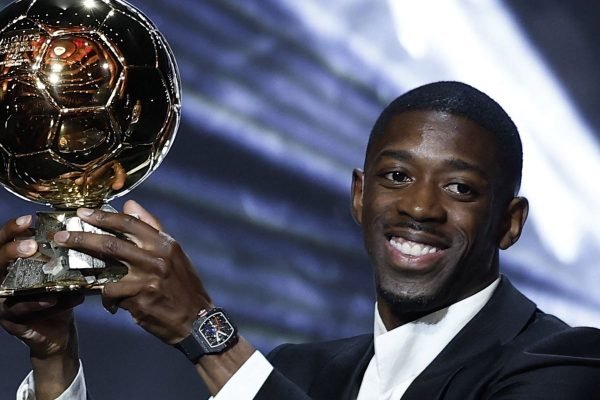 Dembélé e Bonmatí conquistam Bolas de Ouro de melhores do mundo