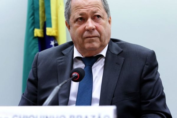 Dino mantém cassação do mandato do ex-deputado Chiquinho Brazão