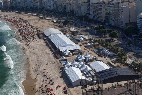 Marinha alerta para mar com ressaca e ondas de 3 metros na orla do Rio
