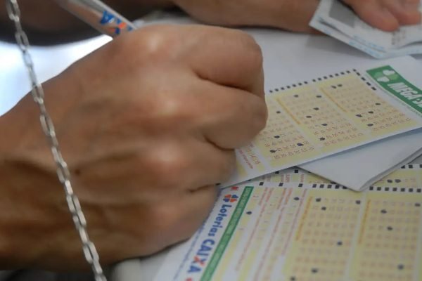 Mega-Sena acumula para R$ 76 milhões; confira os números sorteados