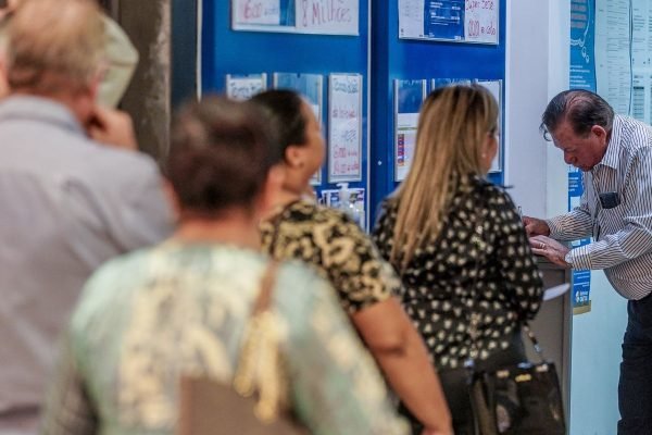 Mega-Sena sorteia prêmio acumulado de R$ 58 milhões neste domingo