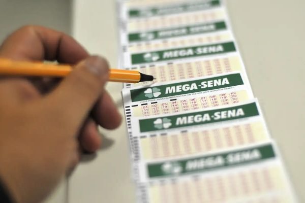 Mega-Sena sorteia prêmio de R$ 3,5 milhões nesta terça-feira
