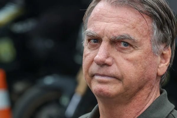 Moraes proíbe agentes do GSI na escolta de deslocamentos de Bolsonaro