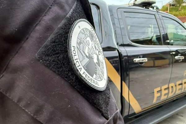 Operação da PF combate núcleo financeiro do Comando Vermelho