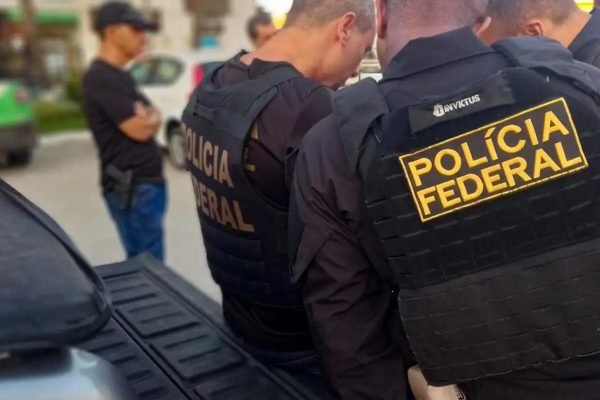 Operação da PF tem prisão de bicheiro, ex-presidente da Alerj e pastor