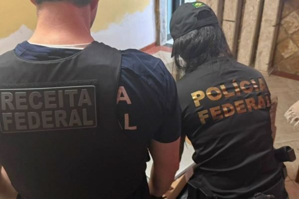 PF investiga furto de computadores e carros da Receita Federal no Rio