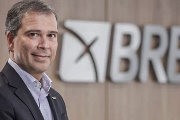PF prende ex-presidente do BRB citado no caso do Banco Master