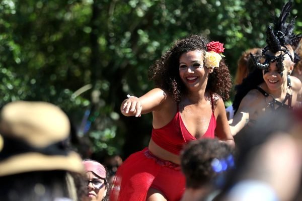 PM de SP terá esquema de atendimento especial a mulheres no Carnaval