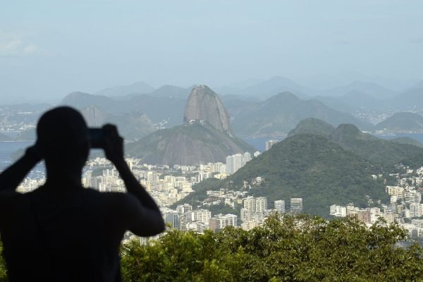 PM do Rio reforça policiamento para o feriado de segunda-feira