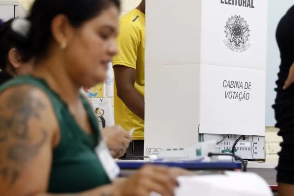 PM registra 7 ocorrências e 6 detidos até o meio-dia de domingo em SP