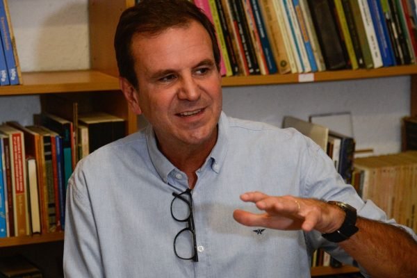 Paes diz que secretário de Defesa do Consumidor do Rio sofreu atentado