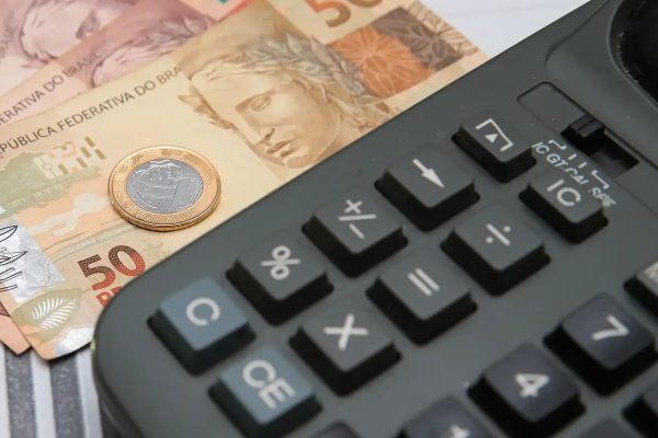 País crescerá 2,4% em 2025, acima da América Latina, diz Banco Mundial