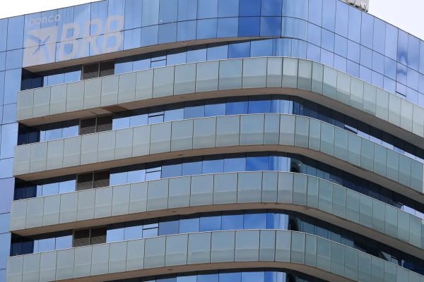 PicPay e BRB são alvos de ação contra suposta fraude em folha do DF
