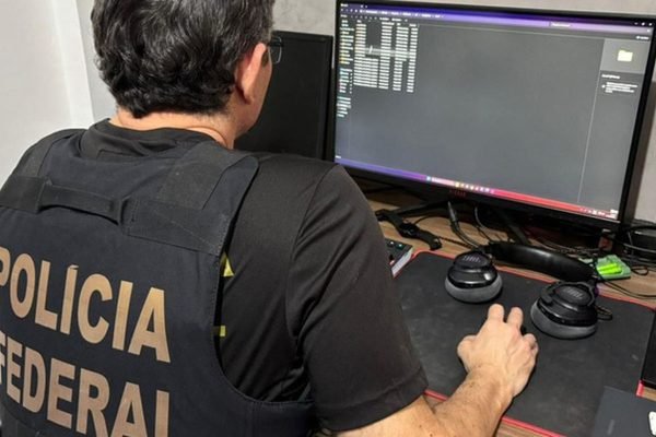 Polícia Federal faz operação contra fraudes na Caixa Econômica Federal