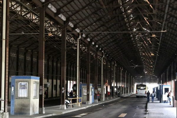 Rodoviários rejeitam proposta e decidem manter greve no Rio