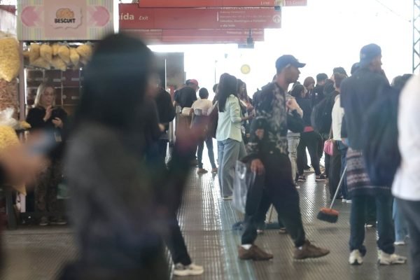 SP: ferroviários mantém greve por falta de garantia de empregos