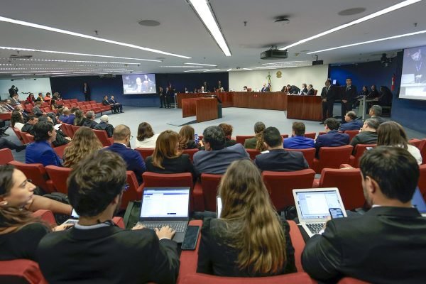 STF começa a julgar réus do Núcleo 3 da trama golpista