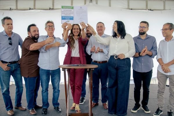 Terca-feira-de-receber-gente-boa-em-nossa-terra-que-trouxe-mais-um-grande-feito-pra-nos-os-sec-e1787140887659.jpg