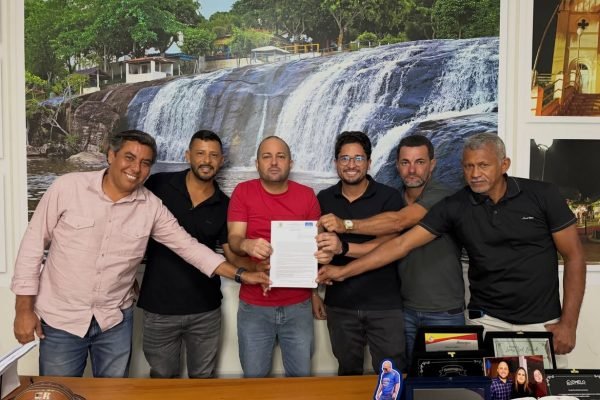 UM-NOVO-CAPITULO-PARA-A-CACHOEIRA-DOS-PRAZERES-🌿Nesta-quarta-feira-29-foi-dado-mais-um-impo.jpg