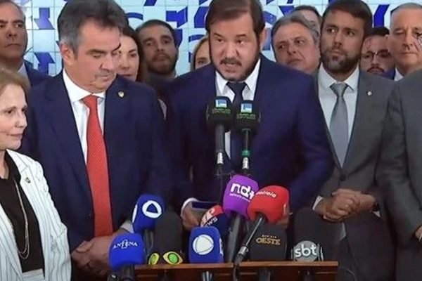 União Brasil determina exoneração de filiados em cargos federais