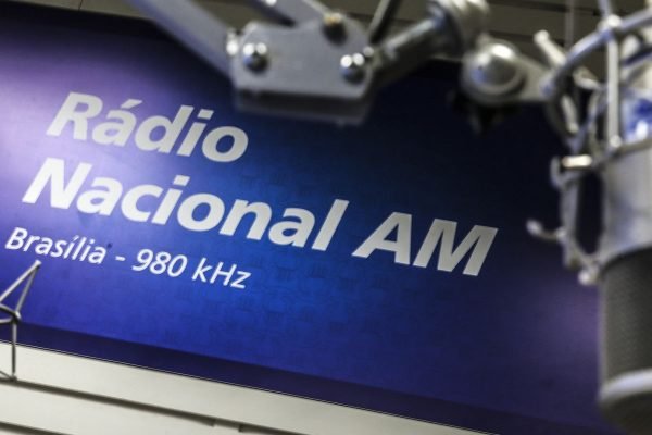 Videocast celebra 90 anos da Rádio Nacional