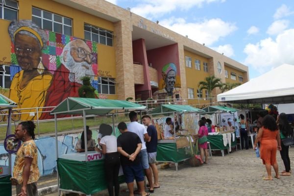feira-cfp-ufrb-scaled-e1666142246981.jpg