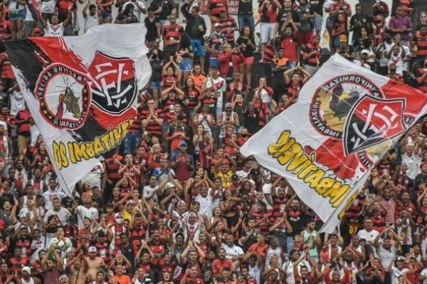 torcida-Vitoria-e1638138888400.jpg